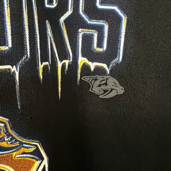 ADIDAS
NASHVILLE PREDATORS W BLACK TI HOODIE - Picture 5 of 6